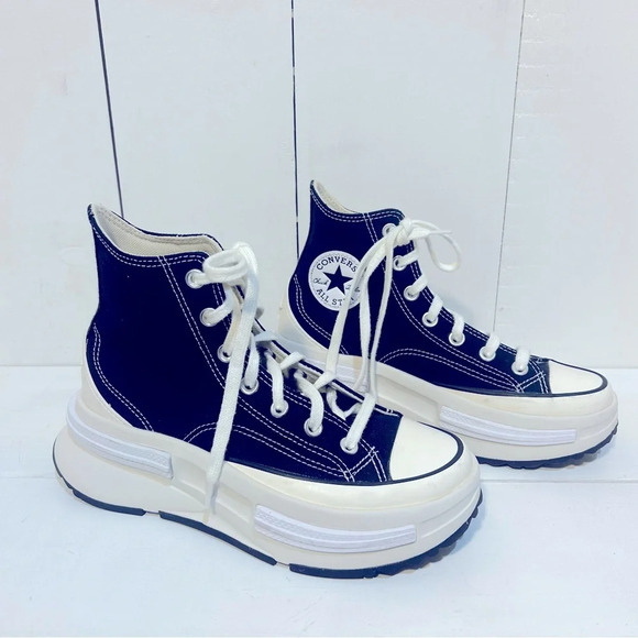 Converse Run Star Legacy Platform Sneaker in Black - Picture 6 of 14